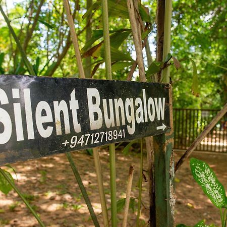 Silent Bungalow Udawalawe Esterno foto