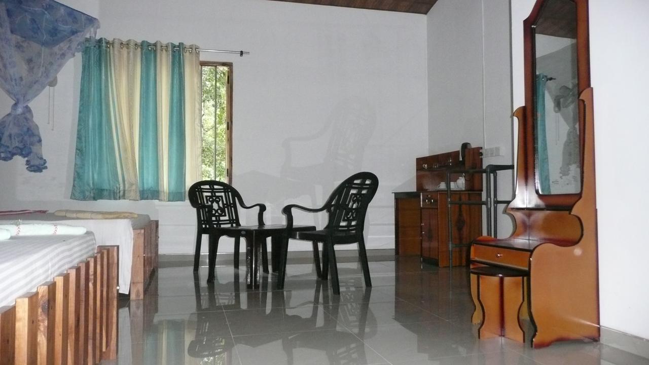 Silent Bungalow Udawalawe Esterno foto